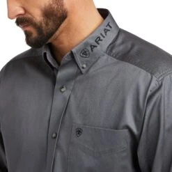 Men's Ariat Team Logo Classic Fit Button Down Shirt #10037479 -Ariat Store F21 MNS WEST 10037479 detail01